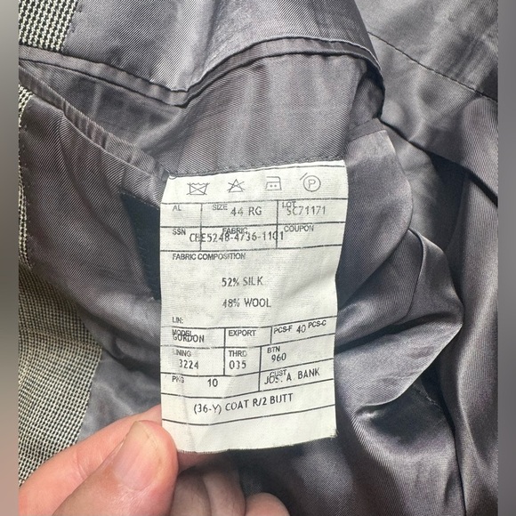 Jos. A. Bank Mens Gray Wool Silk Classic Fit Sport Coat Blazer 44R Windowpane - Picture 11 of 11
